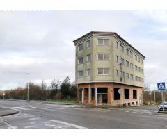 Edificio en Av. Malpica de Carballo