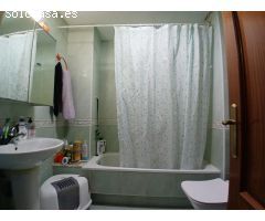 Piso de 3 dormitorios en A Milagrosa, Carballo