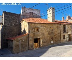 Bonita casa de piedra en Laxe