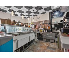 Se vende (no se traspasa) local en el centro de Adeje, ideal como inversión