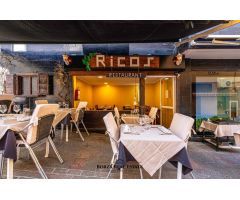 Se traspasa conocido restaurante en zona centrica, al lado playa, en Los Cristianos