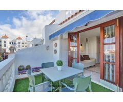 Se alquilo solamente por 3 meses estudio con terraza en los cristianos