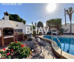 CHALET INDEPENDIENTE EN PLAYA DE EL CAMPELLO