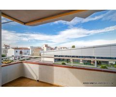 Precioso apartamento de 95 m2 en Empuriabrava con piscina comunitaria