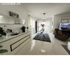 OPORTUNIDAD EN EMPURIABRAVA !! CASA CON PISCINA