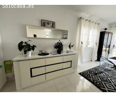 OPORTUNIDAD EN EMPURIABRAVA !! CASA CON PISCINA