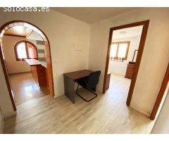 Casa con 8 dormitorios con apartamento separado, garaje para 6 coches y piscina cubierta