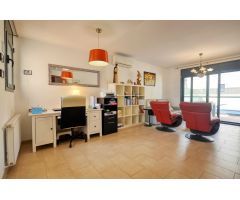 Exclusividad casa unifamiliar con piscina.