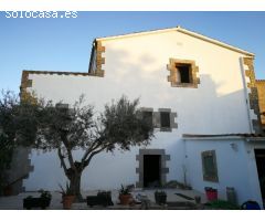 preciosa Masía Rectoría en Siurana de Emporda para entrar a vivir
