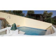 VENTA PARCELA CON CASA Y PISCINA. UBRIQUE