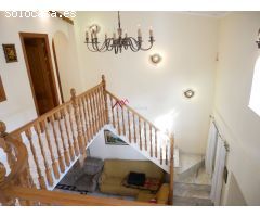 VENTA AMPLIA CASA PRADO DEL REY