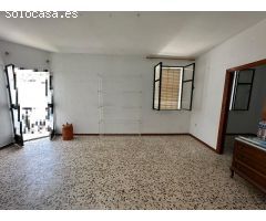 VENTA PISO CÉNTRICO PARA REFORMAR