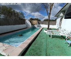 VENTA PARCELA CON 2 CASAS Y 2 PISCINAS. VILLAMARTIN