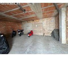 VENTA AMPLIO GARAJE CÉNTRICO