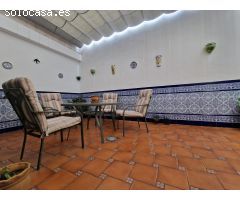 VENTA AMPLIA CASA INDEPENDIENTE. ZONA MULERA