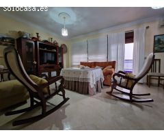 VENTA AMPLIA CASA INDEPENDIENTE. ZONA MULERA