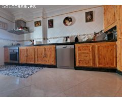 VENTA AMPLIA CASA INDEPENDIENTE. ZONA MULERA