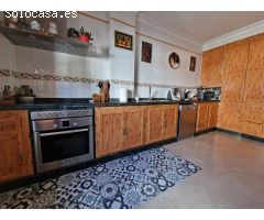 VENTA AMPLIA CASA INDEPENDIENTE. ZONA MULERA