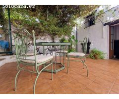 VENTA FANTÁSTICA VIVIENDA CON AMPLIO PATIO. BENAOCAZ