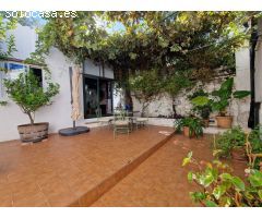 VENTA FANTÁSTICA VIVIENDA CON AMPLIO PATIO. BENAOCAZ