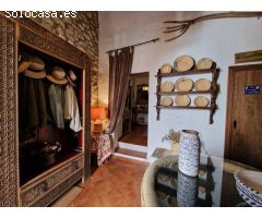 VENTA FANTÁSTICA VIVIENDA CON AMPLIO PATIO. BENAOCAZ