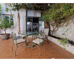VENTA FANTÁSTICA VIVIENDA CON AMPLIO PATIO. BENAOCAZ