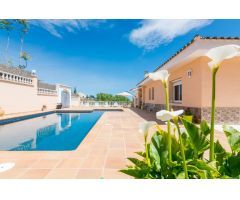 Chalet en Alquiler en Sant Cebrià de Vallalta, Barcelona