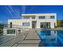Villa de Lujo en Alquiler en Santa Susanna de Peralta, Barcelona