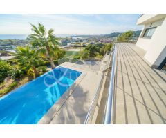 Villa de Lujo en Alquiler en Santa Susanna de Peralta, Barcelona