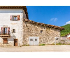 BORDA DE PIEDRA con PROYECTO para RESTAURANTE Y VIVIENDA en GOLDARATZ