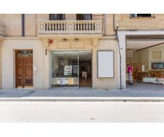 LOCAL MUY CENTRICO CON MUCHO PASO,PARA SUPERMERCADO,DELEGACION,GIMNASIO,SEGUROS,ETC..