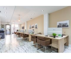 LOCAL COMERCIAL EN EL II ENSANCHE DE PAMPLONA CERCA DE CARLOS III REFORMADO PARA CUALQUIER NEGOCIO