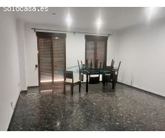 Amplia y acogedora vivienda situada en una de las zonas mas tranquilas de Benifaió