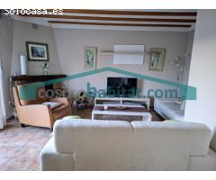 Maravilloso chalet en alquiler con vistas al mar, en Portichol - Urb. Balcón al Mar.