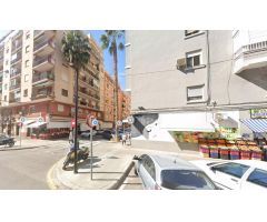 Local a la venta para Reformar en una de las mejores zonas de Valencia