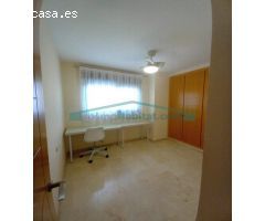 Amplio y acogedor apartamento con vistas al mar en playa del Puig.