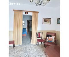 CASA CON TERRENO