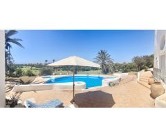 CHALET JUNTO  AL CAMPO DE GOLF DE ALMERIMAR