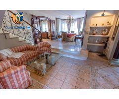 Chalet en Venta en Mutxamel, Alicante