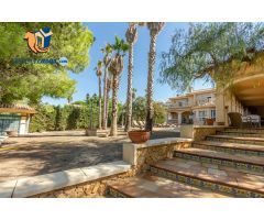 Chalet en Venta en Mutxamel, Alicante