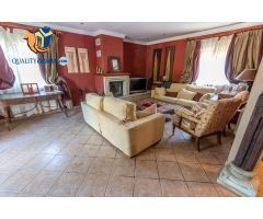 Chalet en Venta en Mutxamel, Alicante