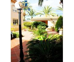 Chalet en Venta en Playa San Juan, Alicante