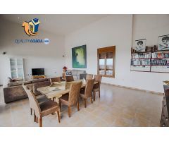 Chalet en Venta en Mutxamel, Alicante