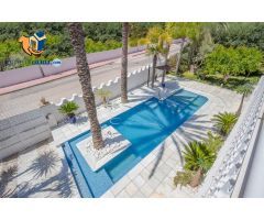 Chalet en Venta en Campello (El), Alicante