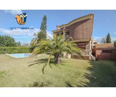 Chalet en Venta en Sant Joan d`Alacant, Alicante