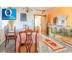 Casa en Venta en Busot, Alicante