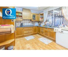 Casa en Venta en Busot, Alicante