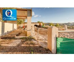 Casa en Venta en Busot, Alicante