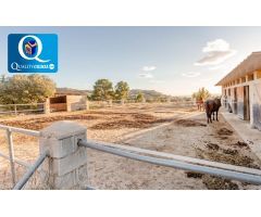 Casa en Venta en Busot, Alicante