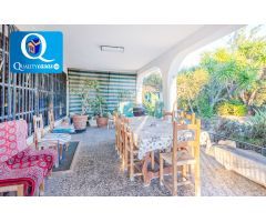 Casa en Venta en Busot, Alicante